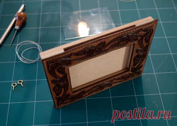 ФОТОРАМКА ИЗ СТАРОГО РЕМНЯ.МК