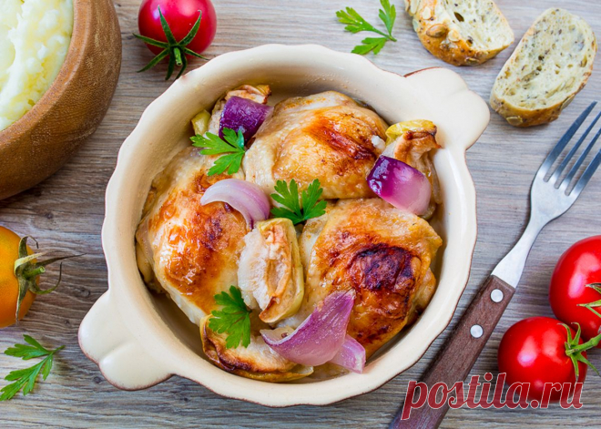 Рецепт куриных бедер, запеченных с яблоками с фото пошагово на Вкусном Блоге