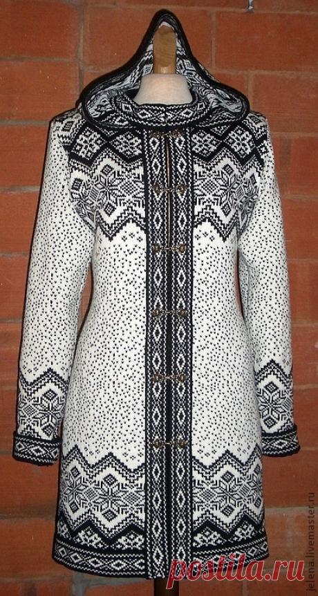 пальто вязаное с капюшоном.ручной работы. из 100% шерсти – купить в интернет-магазине на Ярмарке Мастеров с доставкой пальто вязаное с капюшоном.ручной работы. из 100% шерсти - купить или заказать в интернет-магазине на Ярмарке Мастеров | Пальто с капюшоном,   связано на вязальной&hellip;