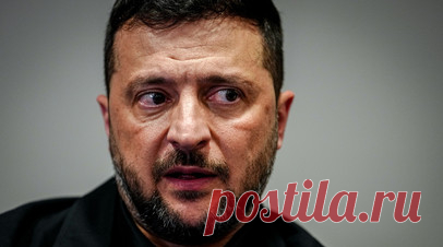 Зеленский готов обсуждать новые границы Украины, если «не останется сил» воевать. Владимир Зеленский заявил о готовности в будущем обсуждать новые границы Украины, если у Киева больше не останется сил бороться за потерянные территории. Об этом он сказал в интервью Axios. Читать далее