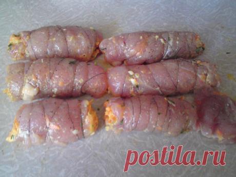 Куриные рулетики "Боярские" покорят ВСЕХ гостей своим нежным вкусом. Блюдо с изюминкой! Возьмите рецепт на заметку! | Банк кулинарных рецептов