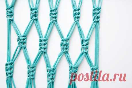 Macra-make a Gorgeous Macrame Wall Hanging | Brit + Co