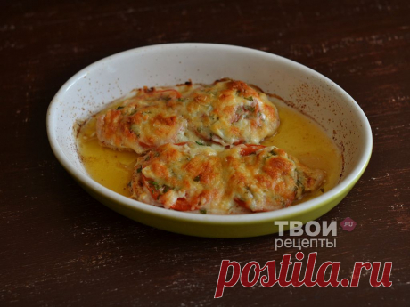 Куриное филе с помидорами и сыром.