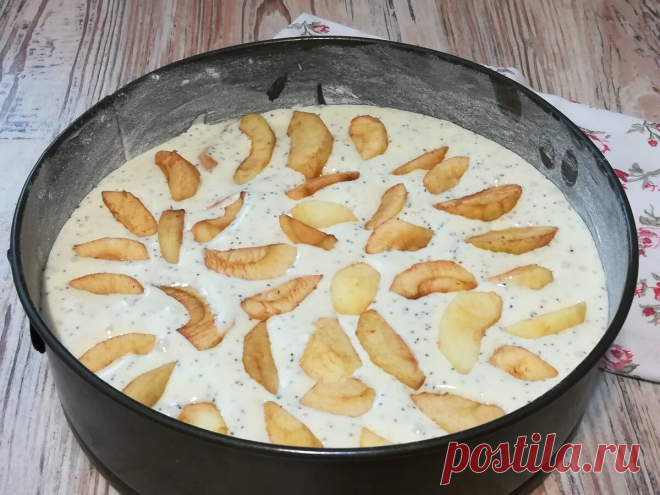 Супер быстрый и бюджетный пирог к чаю — шарлотка с маком и яблоками | Я Готовлю... | Яндекс Дзен