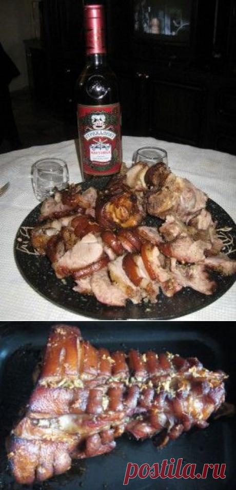 Рулька свиная по-баварски.