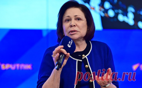 Роднина усомнилась в образованности хоккеистов. Трехкратная олимпийская чемпионка и депутат Госдумы Ирина Роднина не согласилась со стереотипом о необразованности фигуристов. «А что, в хоккее все блещут умом? Забрало надели и ничего не видно», — сказала она