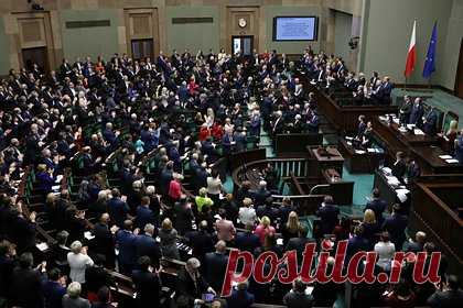 Выкрик «Слава Украине» в польском Сейме сравнили с нацистским приветствием