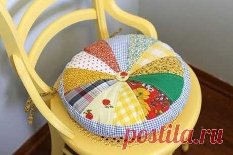 Подушка из лоскутков ткани — Сделай сам, идеи для творчества - DIY Ideas