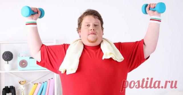 Парень смог подтянуться всего раз и расстроился. И тут незнакомая девушка сказала ему потрясающую вещь!

Стеснительность свойственна большинству людей в той или иной мере. К сожалению, очень часто именно это качество, а также страх быть не принятым обществом удерживают нас от похода в спортзал, когда он так необходим.