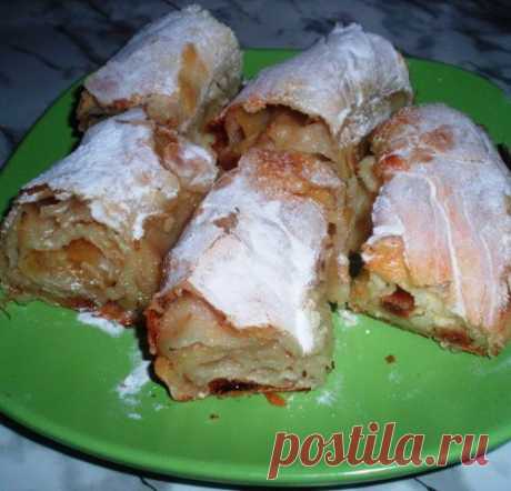 Вертута с яблоками.