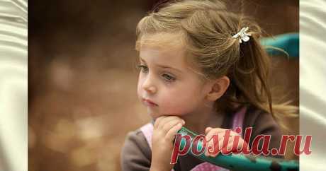 От этой малышки ушёл отец. Но её слова, адресованные матери, стоит запомнить на всю жизнь! В жизни очень важно уметь прощать, хоть это не всегда и легко. Даже самых заклятых врагов можно и нужно прощать, так как весь негатив, который человек копит в себе, выливается …