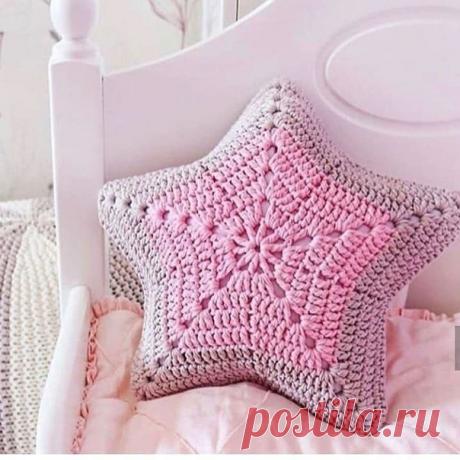 Подушка "Звездочка". Крючок.