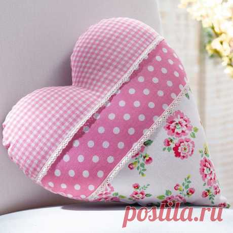 (686) Coixí cor | Hearts
