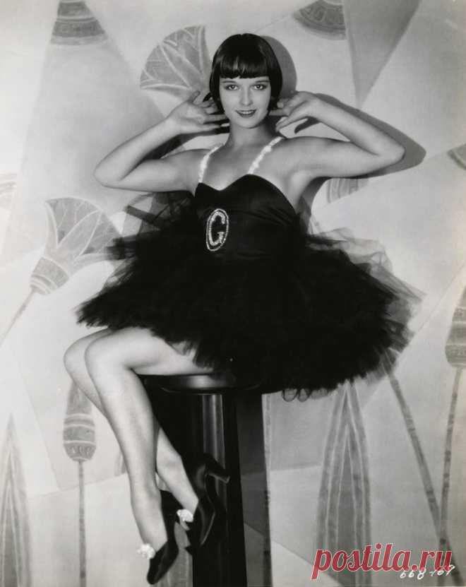 Луиза Брукс, 14 ноября, 1906
 • 8 августа 1985