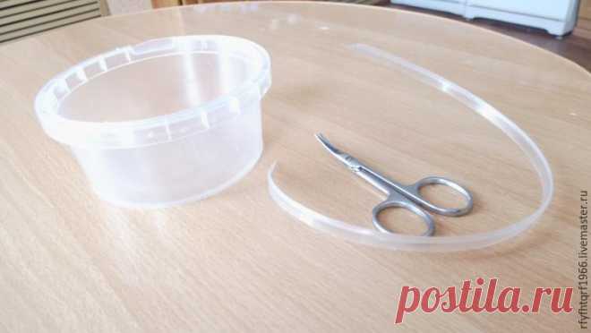 Превращаем пластиковую банку в красивую корзиночку — DIYIdeas