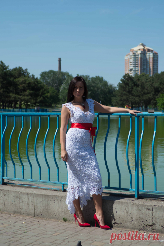 Ручная работа, вязание крючком, для торжественных событий, свадеб, концертов. Вы будете Единственная и неотразимая!! все платья связаны из ниток Х/Б - узоры - разные и неповторимые - Ни один узор ни в одном платье - БОЛЬШЕ НЕ ПОВТОРЯЕТСЯ!!! ВЫ будете " АНГЕЛОМ"!! - на любом торжестве!! все платья выполнены в ЕДИНСТВЕННОМ ЭКЗЕМПЛЯРЕ!!!
Рекомендации по уходу: стирайте в любых порошках, отбеливателях, каждый элемент заменяем, гладить не рекомендую