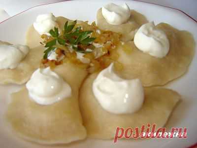 Картофельные вареники с начинкой.
