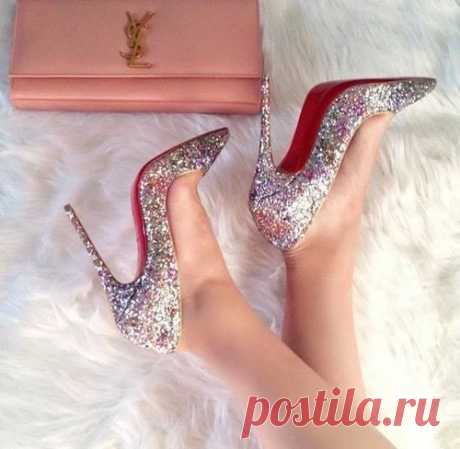 (20+) Facebook