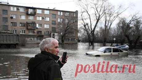 &quot;Нужно адаптироваться&quot;: россиян предупредили о новых разрушительных паводках. Количество природных катаклизмов в России, как и в целом по миру, будет расти, считает климатолог Андрей Киселев. Наводнение в Оренбургской области точно не последнее, нужно готовиться к продолжению разрушительных паводков, а также других ...