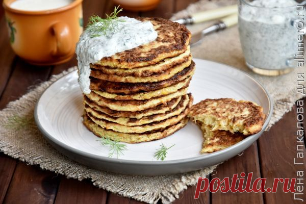 👌 Пикантные драники из кабачка моркови и чеснока, рецепты с фото Сезон кабачков в самом разгаре! Самые вкусные кабачки молоденькие, небольшие, с тонкой кожицей и без семян. Ловите момент и готовьте блюда из кабачков. Запеченные, тушеные, жареные...