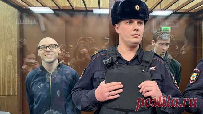 Ева Меркачева: преследовать людей за стихи — неправильно и вредно. Реальные сроки для участников "Маяковских чтений" Артема Камардина и Егора Штовбы не соответствуют ущербу, который они могли нанести. Об этом "Газете.Ru" заявила член Совета по правам человека при президенте РФ Ева ...