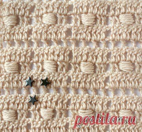 Ажурный узор с шишечками крючком. Схема, МК на фото