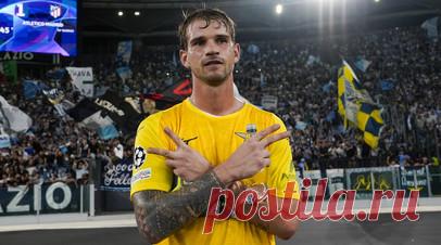 «Часть меня принадлежит России»: Проведель стал вторым вратарём, забившим головой в Лиге чемпионов. Иван Проведель стал главной звездой матча группового этапа Лиги чемпионов с «Атлетико». Голкипер «Лацио» на последних минутах головой замкнул навес в штрафную и спас римлян от поражения. 29-летний вратарь снова обратил на себя внимание спортивной общественности. Ранее в Серии А он повторил рекорд Джанлуиджи Буффона и Моргана де Санктиса по количеству сухих встреч. При этом футболист до сих пор…