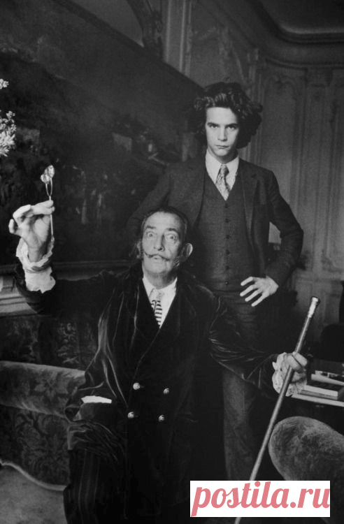 Home / Twitter  Salvador #Dali e Yves Saint Laurent