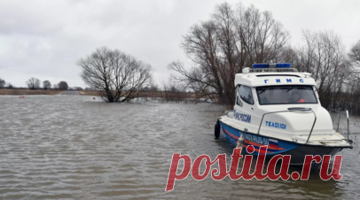 В ХМАО началось патрулирование береговой линии реки Обь из-за угрозы паводка. Сотрудники ГУ МЧС по ХМАО — Югре начали патрулирование береговой линии реки Обь в районе Нижневартовска из-за угрозы паводка. Читать далее