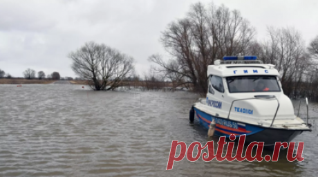 В ХМАО началось патрулирование береговой линии реки Обь из-за угрозы паводка. Сотрудники ГУ МЧС по ХМАО — Югре начали патрулирование береговой линии реки Обь в районе Нижневартовска из-за угрозы паводка. Читать далее