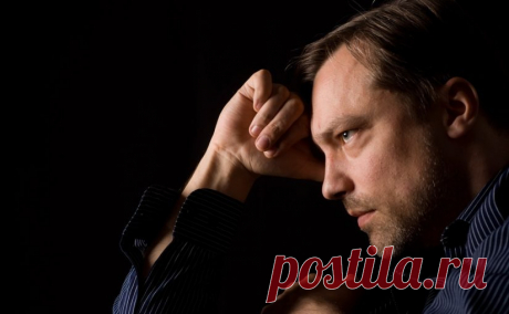 Отец хочет выгнать мать на улицу. Я сам мужик и понимаю, да можно влюбиться в другую. Но так относиться к бывшей нельзя