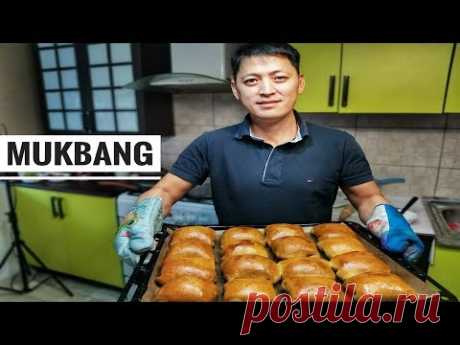 Mukbang/ Самса с тыквой.Мягкое тесто.Едим с котлетами и раменом