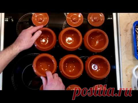 Мясо в горшочках