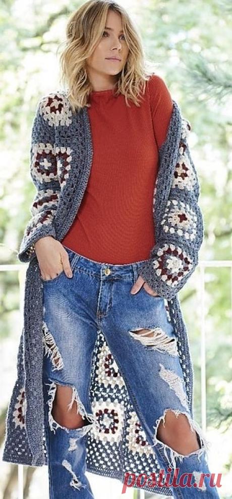 Длинный кардиган их мотивов крючком