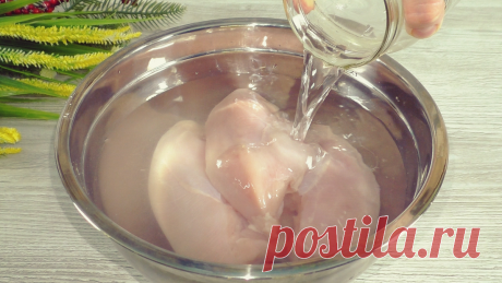 Держу мясо курицы всю ночь в солёной воде, а затем в духовку, готовлю так каждую неделю вместо колбасы | Красилова Наталья / Food | Дзен