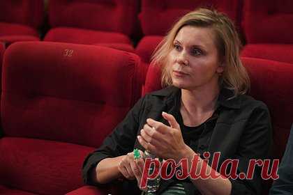 Бородин назвал алкоголиком уехавшую из России звезду «Ольги» Троянову. Глава Федерального проекта по безопасности и борьбе с коррупцией (ФПБК) Виталий Бородин заявил о том, что российская актриса и звезда сериала «Ольга» Яна Троянова спилась после переезда из России. Общественник назвал артистку алкоголиком, а также заявил, что Троянова продолжает давать интервью за 100 долларов.