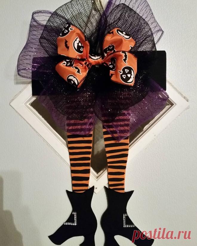 Публикация 💕Kïmbêrłÿ💕 в Instagram • Сен 6 2017 в 1:40 UTC 18 отметок «Нравится», 1 комментариев — 💕Kïmbêrłÿ💕 (@kmbrly669) в Instagram: «Nu 2 #woodworking #painting #art #witch #happyhalloween halloween  #falloftheyear»