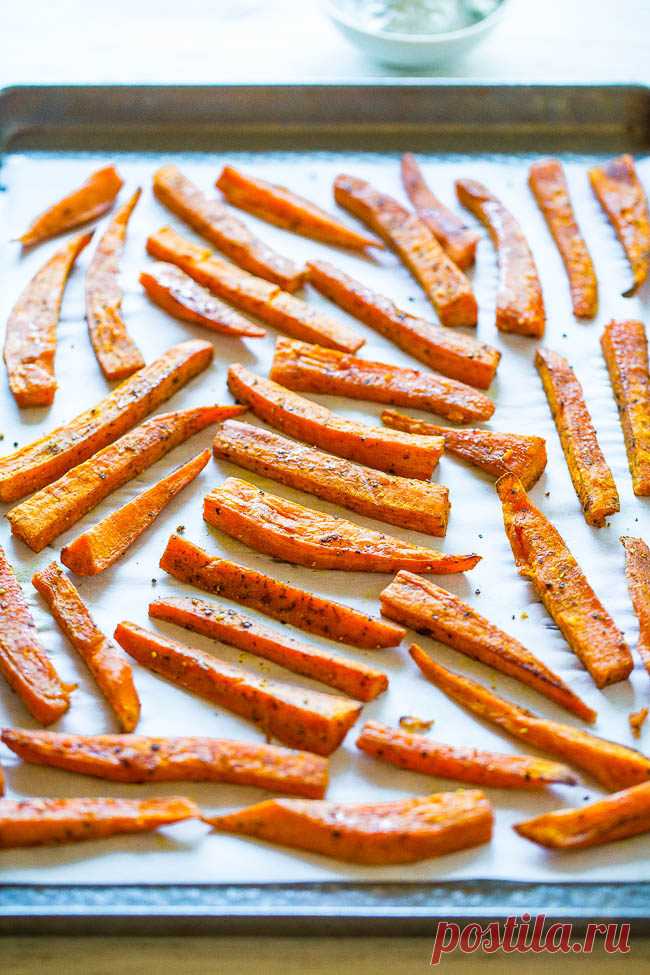 Curry Coconut Oil Sweet Potato Fries with Cucumber Dill Dip - Averie Cooks