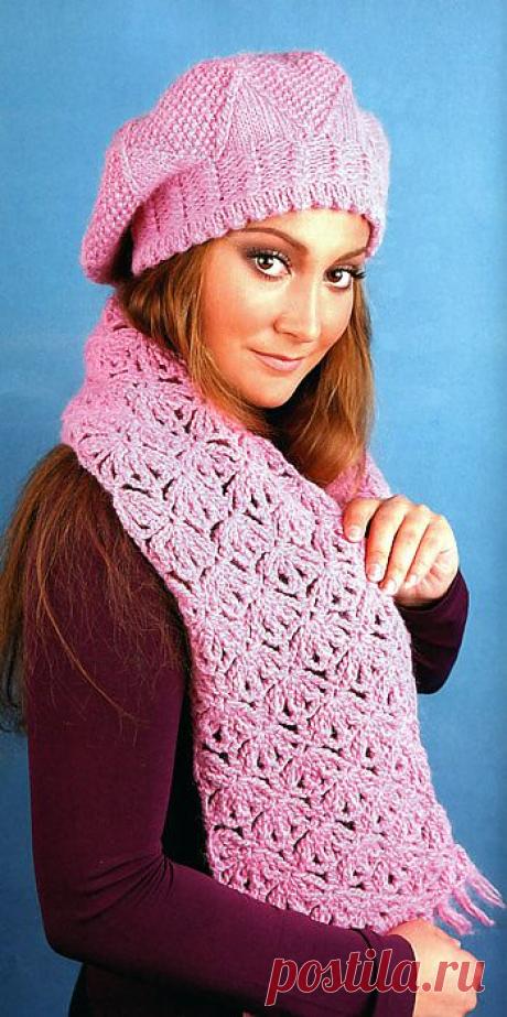 Берет и шарф..