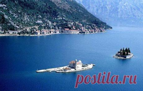 Momir Matkovic - Momir Matkovics Fotos | Facebook
Islands in front of Perast:&quot;Our lady of the rocks&quot;-left and &quot;St.Dzorz&quot;-riht