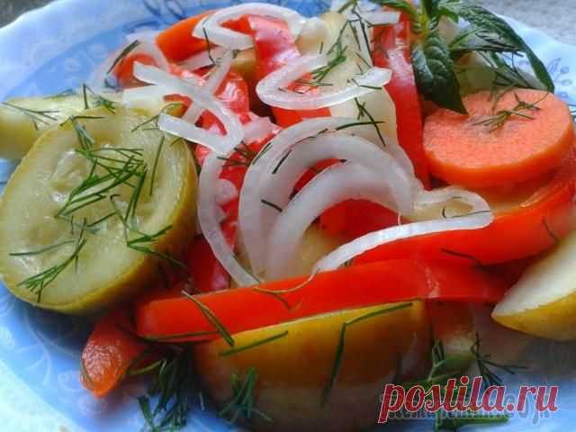 Суточная маринованная закуска-салат из яблок с овощами!