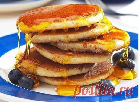 Блинчики по-американски (панкейки) со сливками