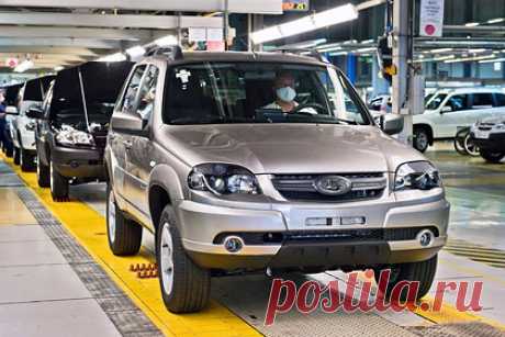 «АвтоВАЗ» поднял цены на все модели Lada. Концерн «АвтоВАЗ» с 1 декабря поднял цены на весь модельный ряд Lada, в среднем стоимость машин выросла на три процента. Это уже седьмое повышение цен в этом году. Всего с начала 2021-го Lada Granta подорожала на 20 процентов, Lada Vesta — на 23 процента, Lada Xray — на 21 процент, Lada Largus — на 24 процента.