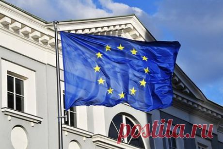 В Китае раскрыли сценарий катастрофы в Европе из-за Запада. Вмешательство Запада в конфликт на Украине может спровоцировать войну на всем Европейском континенте. С таким прогнозом выступил эксперт Global Times Сун Чжунпин. По мнению эксперта, к эскалации боевых действий приведут также поставки дальнобойных ракет Вооруженным силам Украины.