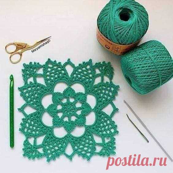 Мотив крючком.