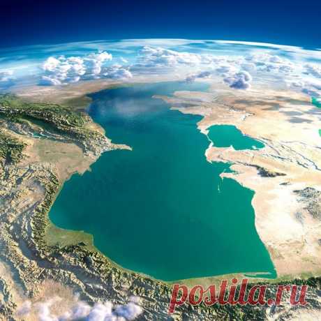 Каспийское море Каспийское море — чрезвычайно важный для экономики и судоходства водоём, по которому ещё много веков назад ходили под парусами отважные мореплаватели. Оно абсолютно замкнуто, то есть отделено от вод мирового океана, ч...
