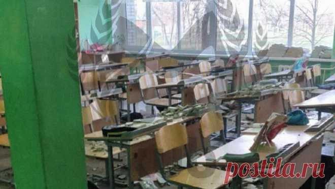 В российском регионе потолок рухнул на детей во время урока. В Адыгее на третьеклассников во время урока рухнул потолок. Об этом сообщает Telegram-канал Kub Mash. По информации Telegram-канала, инцидент произошел во время урока литературы в третьем классе в поселке городского типа Энем. На ...