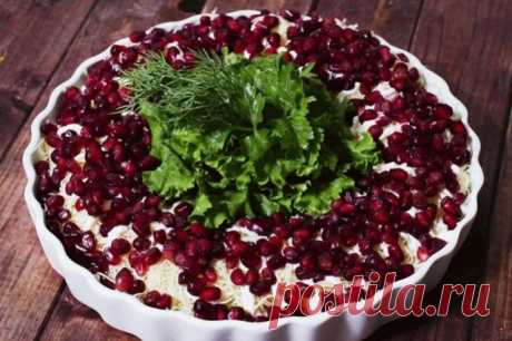 Слоеный салат с говядиной и гранатом — Домашняя кулинария
