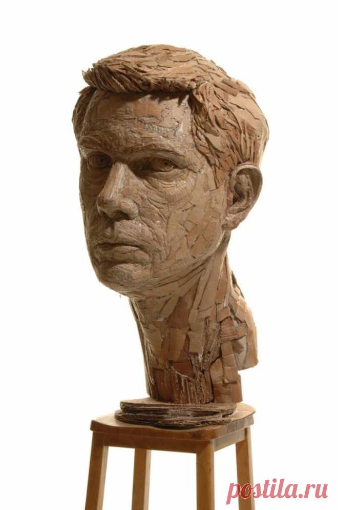 Удивительные скульптуры из картона