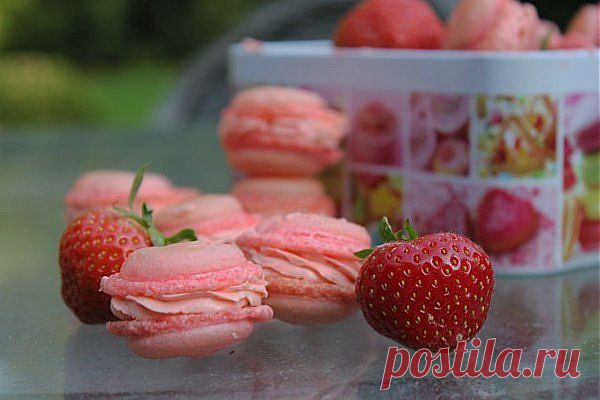 Macarons "Клубничный дайкири"